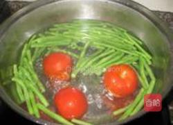 蒜香番茄浇豇豆的做法图解4