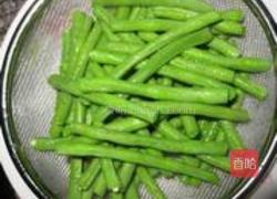 蒜香番茄浇豇豆的做法图解6
