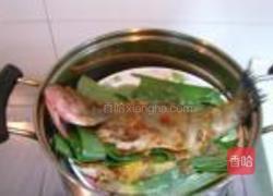 香辣豆酱蒸鲈鱼的做法图解4