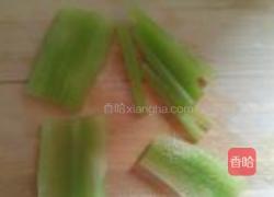 蚝汁老干妈翡翠条的做法图解2