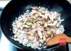 鸡腿菇炒芽豆的做法图解4