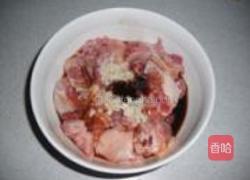 豇豆香菇焖鸡仔的做法图解3