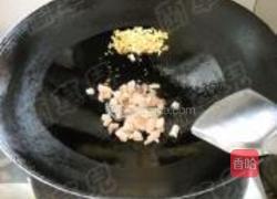 酸菜酱鱼丁面的做法图解5