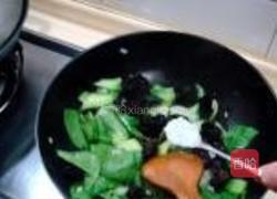 木耳鸡蛋炒油菜的做法图解5