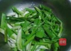 青蒜炒鸡蛋的做法图解2