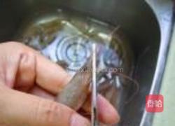 美极馋嘴虾的做法图解1