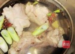 大骨汤面的做法图解3