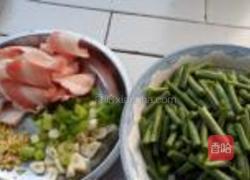 炒豇豆五花肉的做法图解2