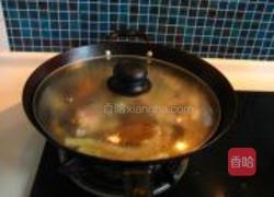 猪蹄子烧五花肉的做法图解5