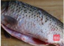 干烧鲤鱼的做法图解1