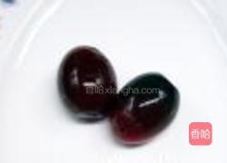 榨菜皮蛋拌豆腐的做法图解1
