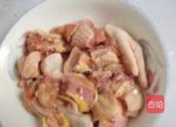 红枣枸杞蒸鸡的做法图解1