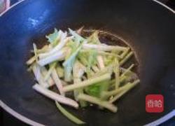 肉丝炒双蔬的做法图解3