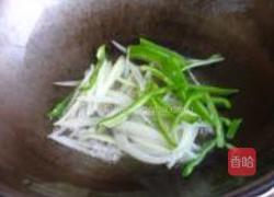 红油鸡蛋炒米粉的做法图解5