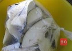 紫苏蒜头豆豉炒茄子的做法图解2