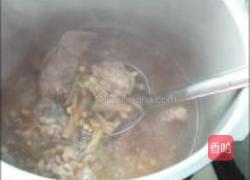 萝卜干黄豆猪骨汤的做法图解5