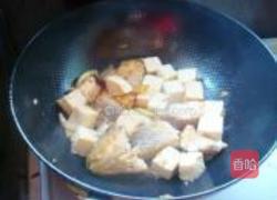 黄花鱼豆腐煲的做法图解9