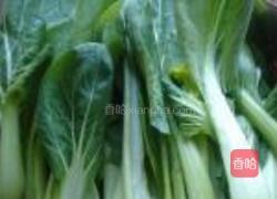 炝拌小油菜的做法图解1