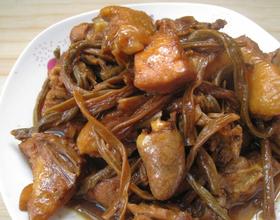 干豆角烧鸡肉