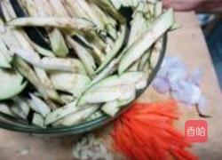 茄子卤面的做法图解2