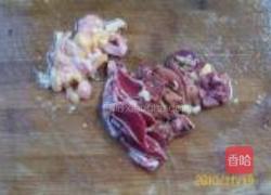 大蒜鸡杂炒麻腐的做法图解1