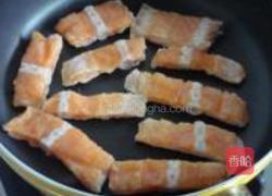 干煎三文鱼腩的做法图解3