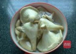 清蒸芦笋猪肚菇的做法图解4