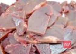 白灼猪肝尖的做法图解1