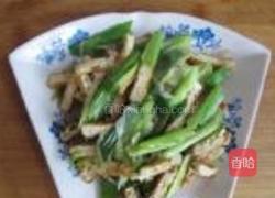 青蒜抄豆腐丝的做法图解3