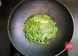 蒜薹红肠的做法图解6