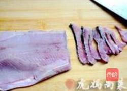 蒜香黑鱼柳的做法图解2