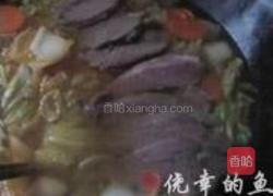 酸辣白菜粉丝煲的做法图解6