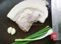 蒜心炒肉丝的做法图解2