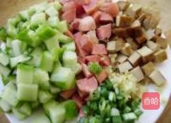 什锦炒饭的做法图解2