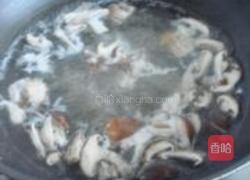 猪肝鹅肠面的做法图解3