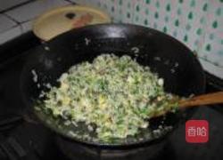 腊肠炒米饭的做法图解11