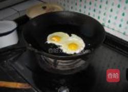 腊肠炒米饭的做法图解3