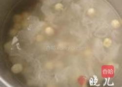 绿豆莲子银耳粥的做法图解4