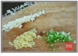 香肠豇豆粒的做法图解5