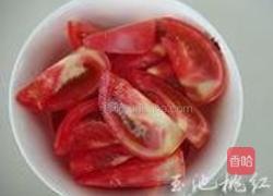 西红柿排骨汤的做法图解1