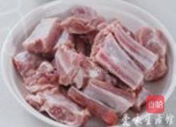 排骨烧粽子的做法图解1