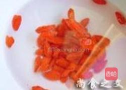 枸杞菠菜瘦肉粥的做法图解3