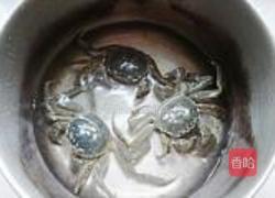 螃蟹辣豆腐的做法图解2