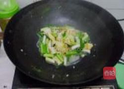 大蒜炒鸡蛋的做法图解6