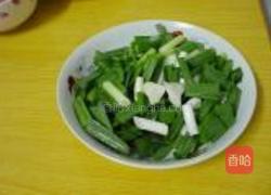 大蒜炒鸡蛋的做法图解2