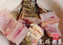红烧黑鱼的做法图解1