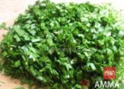 韭菜鸡蛋虾皮馅饺子的做法图解1