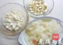 新莲子杏仁银耳粥的做法图解3