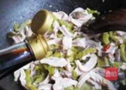 酸菜炒猪肚的做法图解5