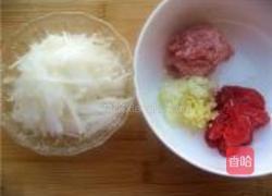 白萝卜肉卷的做法图解2
